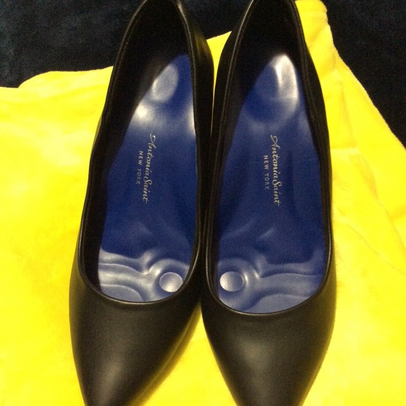 Ladies Shoes - Picture 1 of 2